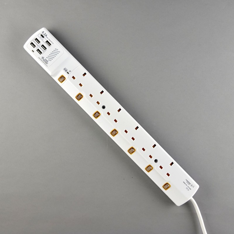 6位13A拖板6尺電源線 獨立開關 (5USBA + 1USBC) 8.2A USB 充電器